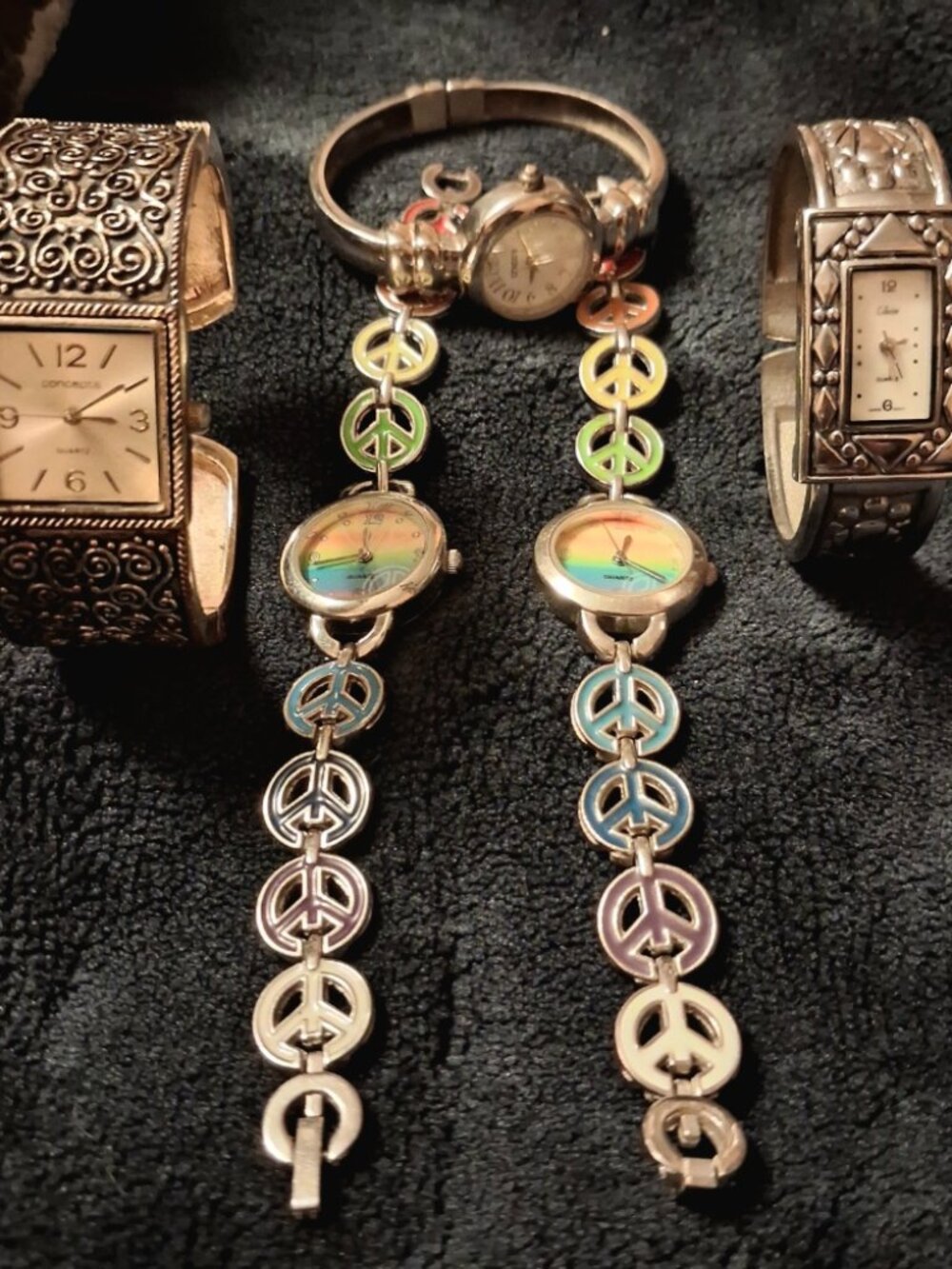 Vintage Untested Watch Lot 5pc Chico's Accutime Peace Sign Cuff Bangle Jewelry